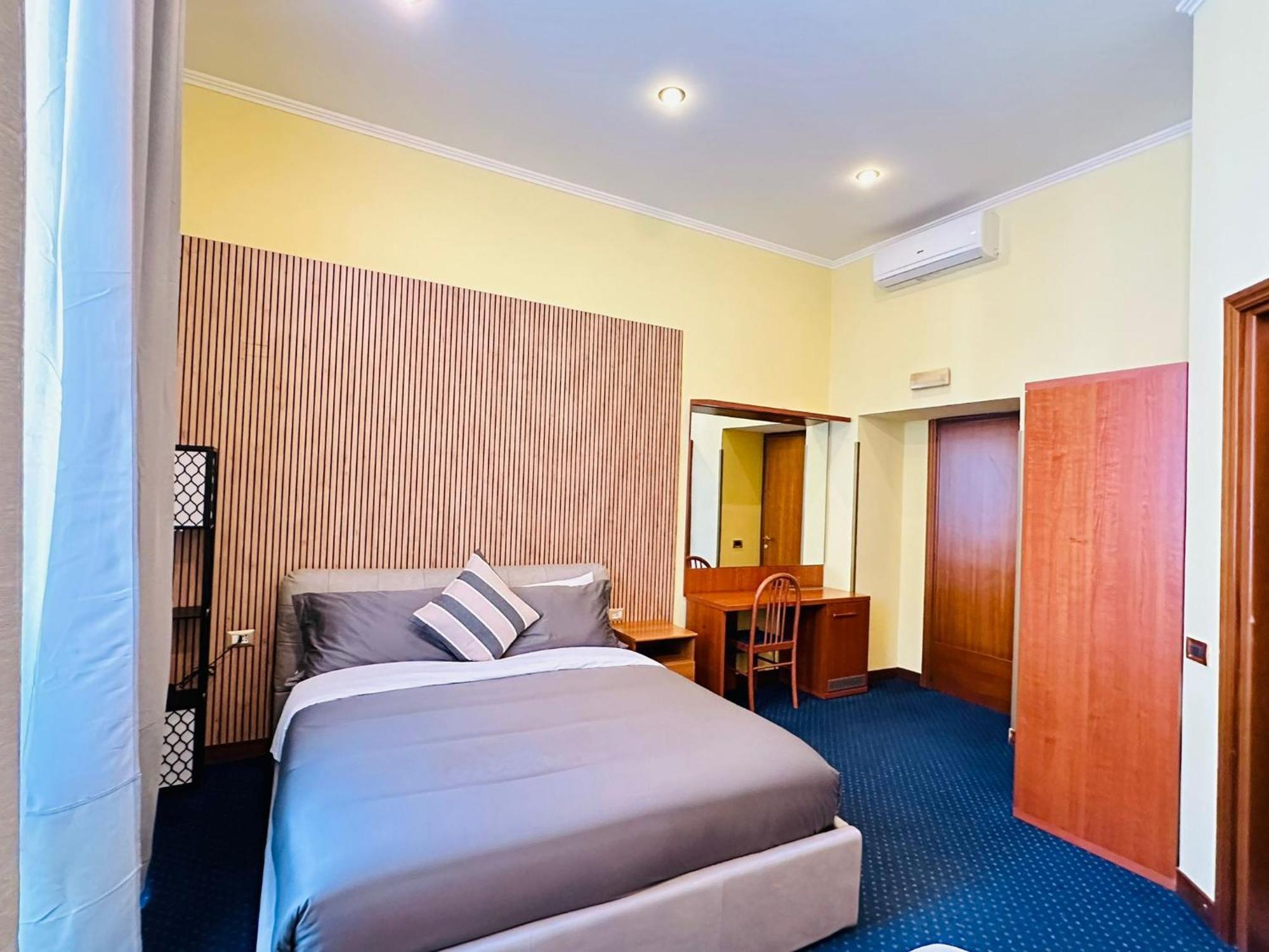 Hotel Rome Place Exteriör bild