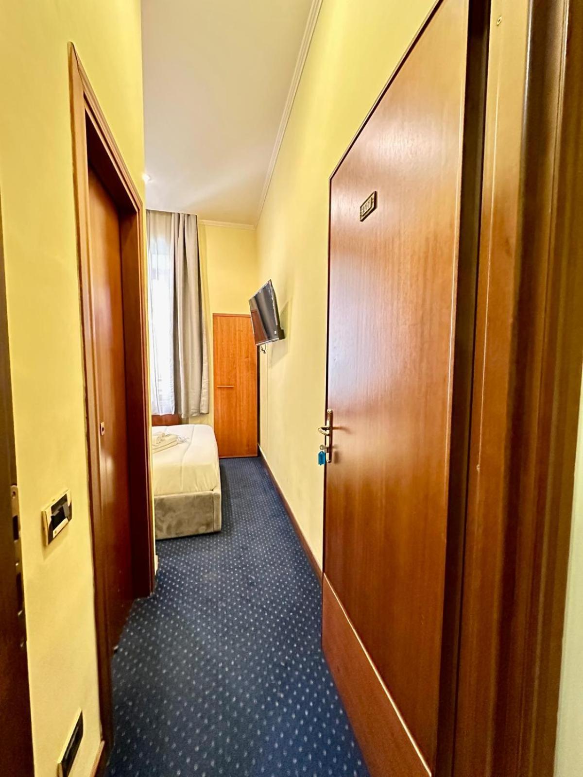 Hotel Rome Place Exteriör bild